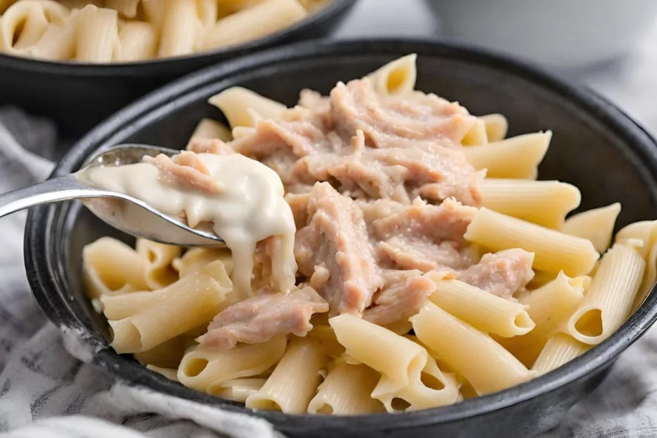 Macarrão com Atum em Lata e Molho Branco